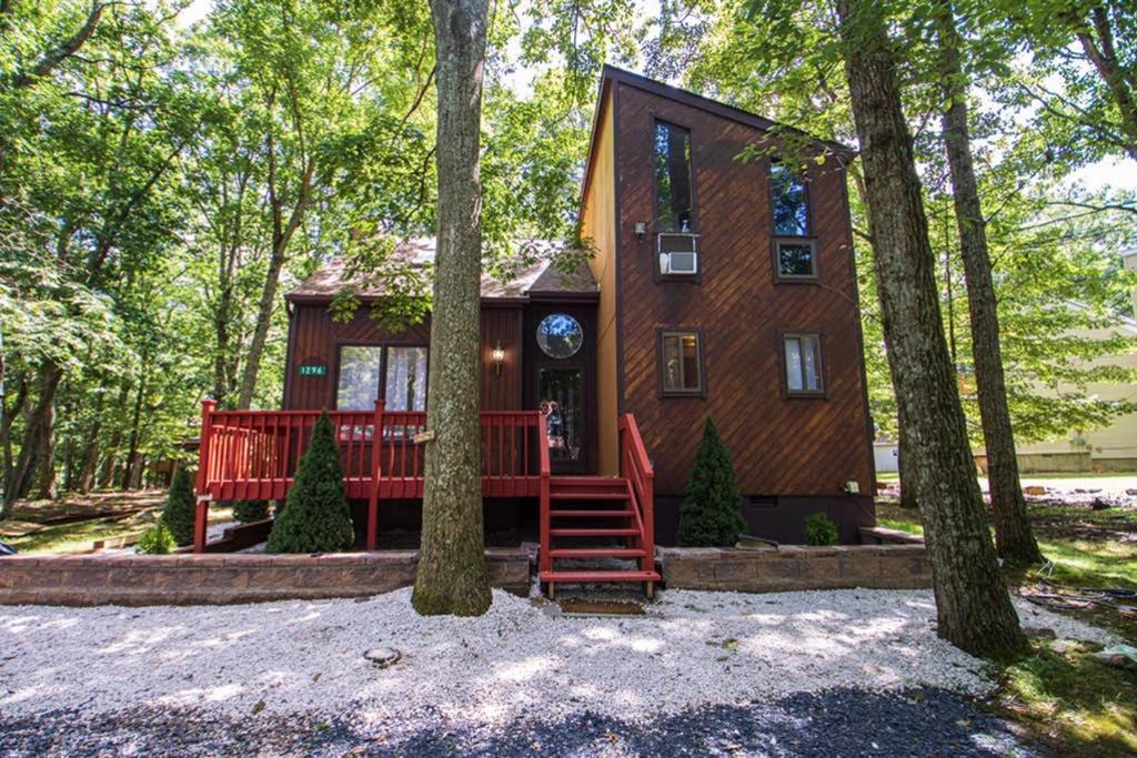 Entire 3 Bedroom Adventure Chalet, Near The Best Of The Poconos Восток Страудсберг Экстерьер фото