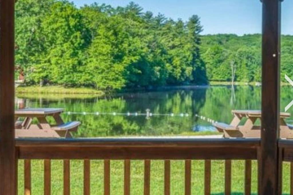 Entire 3 Bedroom Adventure Chalet, Near The Best Of The Poconos Восток Страудсберг Экстерьер фото